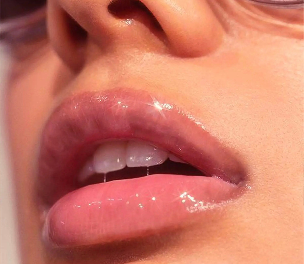 Luxe Glow Lip Oil
